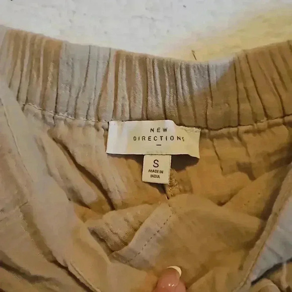 New Directions Shorts - Picture 4 of 6